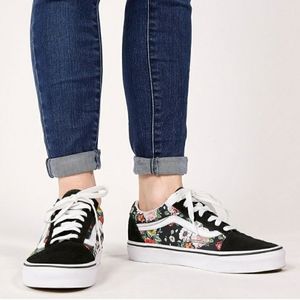 NIB VANS OLD SKOOL SIZE M5.5/W7.0